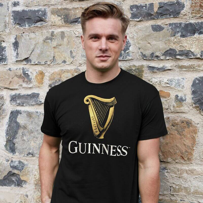 Schwarzes Herren T-Shirt  mit GUINNESS Schriftzug und Harfe-Print XL